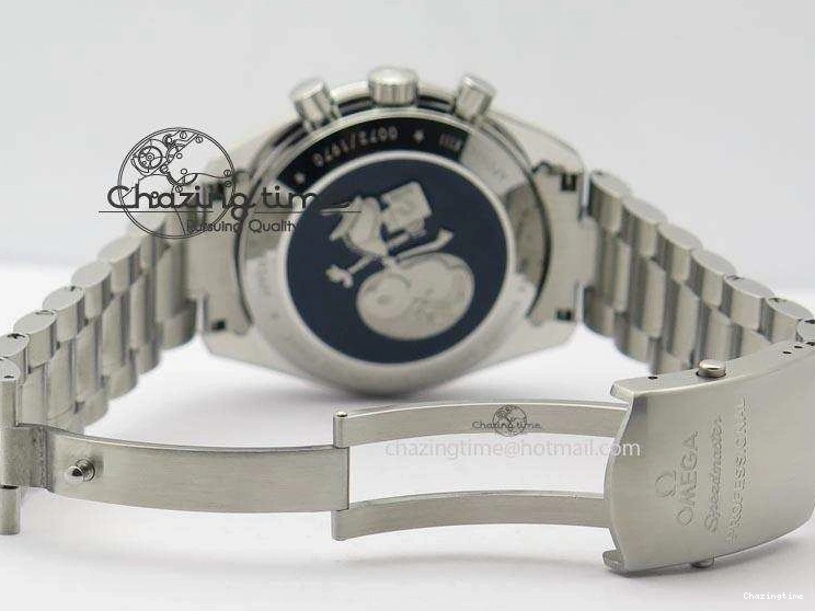 1223 Efficient Speedmaster JHF SS Snoopy Award 45th Anniversary White dial On SS Bracelet 8239
